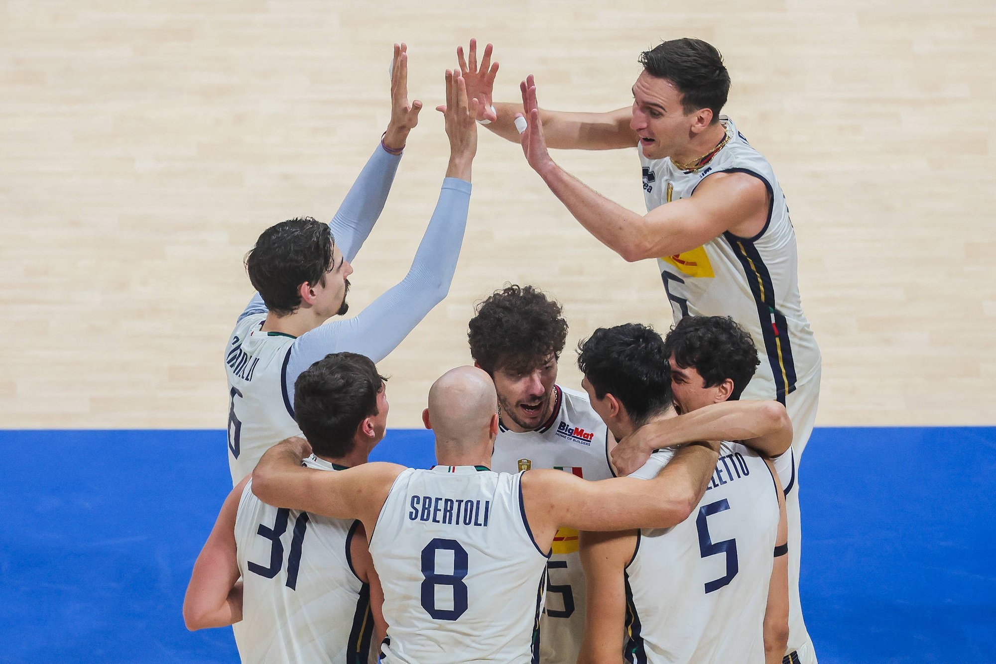 Valitsev maailmameister Itaalia alistas Poola ning kohtub finaalis Bulgaariaga