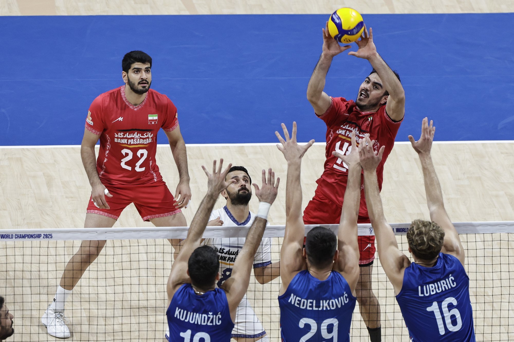 Cretu juhitav Serbia koondis langes MMil konkurentsist