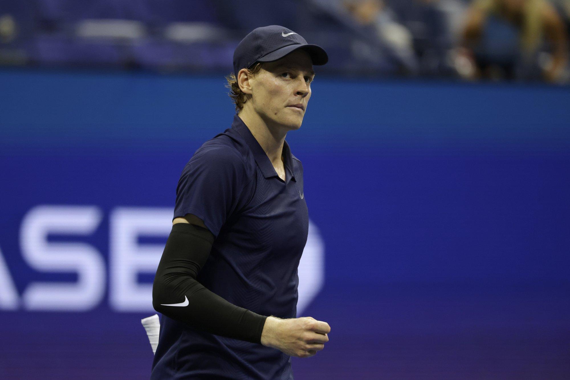 US Open: maailma esinumber Sinner murdis poolfinaali, Osaka lõpetas nelja-aastase põua