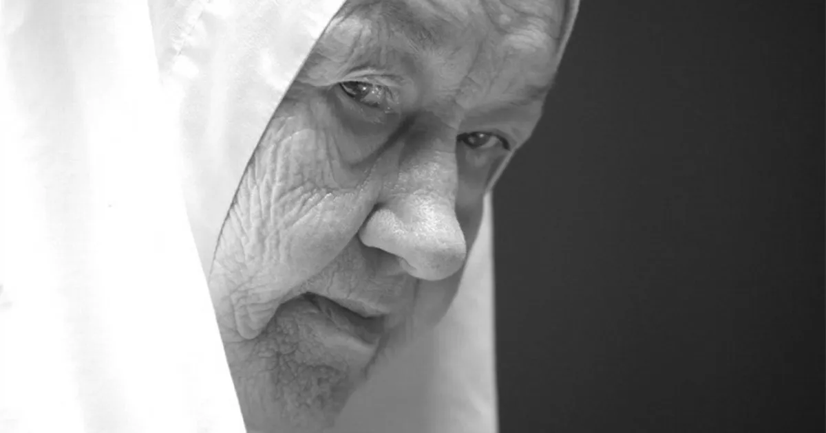 Eestlanna, kes on olnud teadlane, fotograaf, korduvalt abielus... ja siis jõudnud kloostrisse