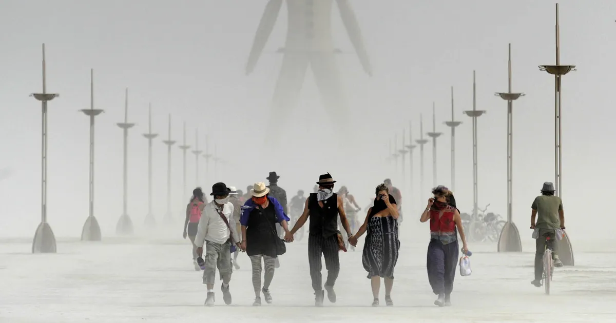 ALGATATI MÕRVAJUURDLUS ⟩ Kõrbefestivalil Burning Man leiti vägivaldselt surnud mees