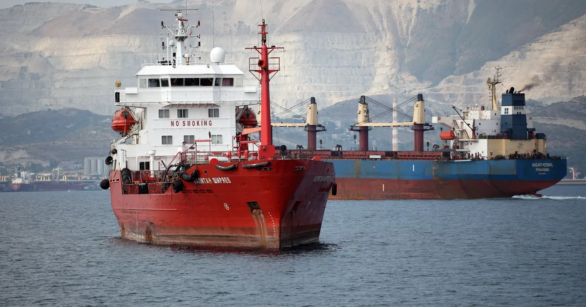 Sõjapidamine läheb keerulisemaks: Venemaa kärbib järsult eelarve naftatulusid