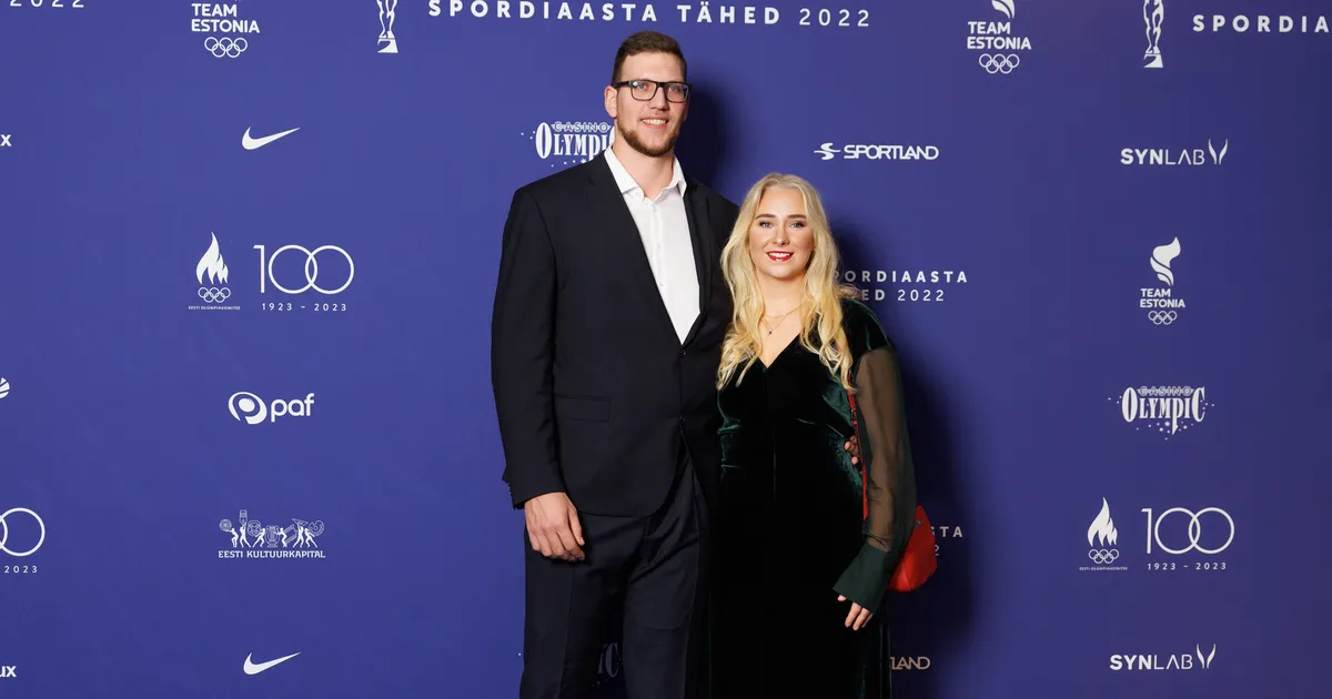 KLÕPSUD ⟩ «Eluaegset õnne teile!» Anna Maria ja Kristjan Čeh pidasid kauaoodatud pulmapidu