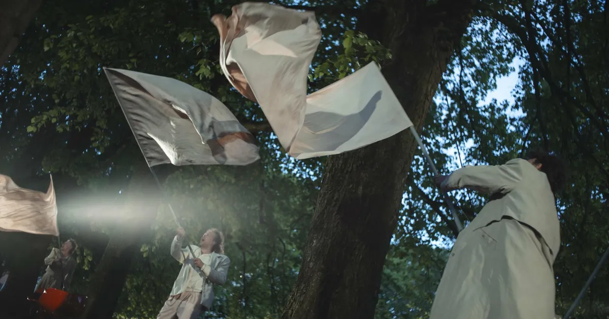 Ülevoolavalt käitunud naine rikkus Tartu Uue Teatri laupäevase etenduse