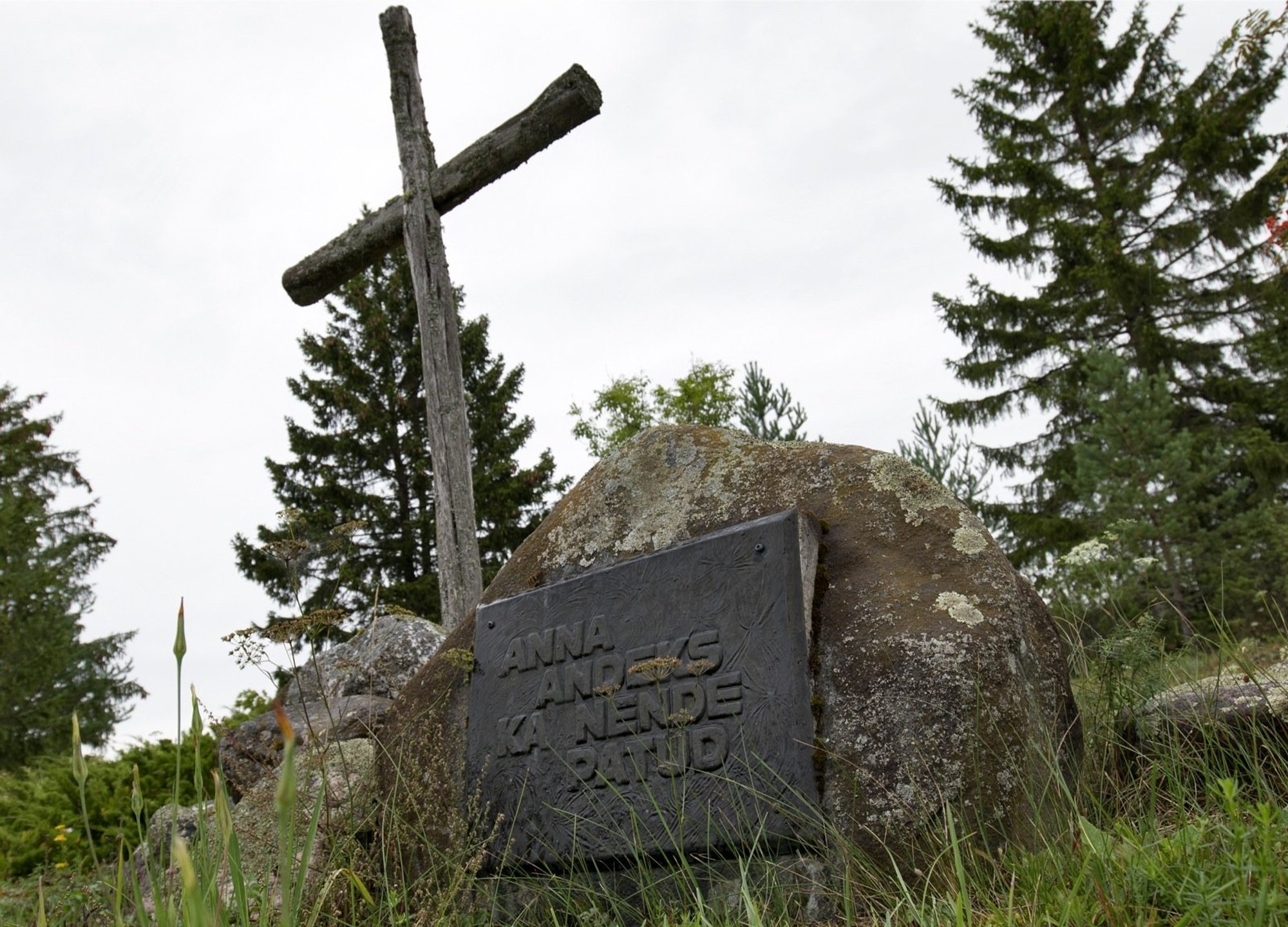 KAS MÄLETAD? Eesti viimane surmanuhtlus, üle võlli läinud Guinnessi rekord ja tüli kõige suurema sõbra pärast