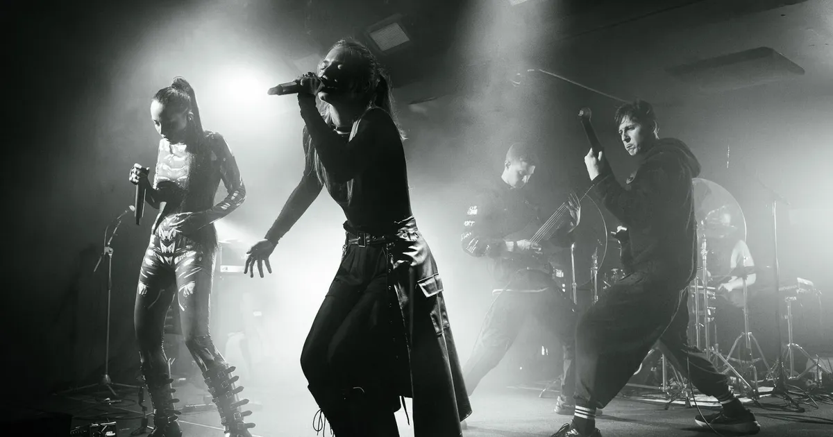 INTERVJUU ⟩ Koit Toomet kaverdanud metal-bänd: Narva juba on väike kultuuripealinn