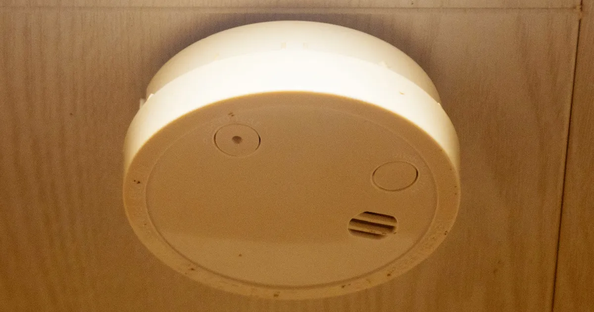 Mees pani toidu pliidile ja jäi seejärel magama