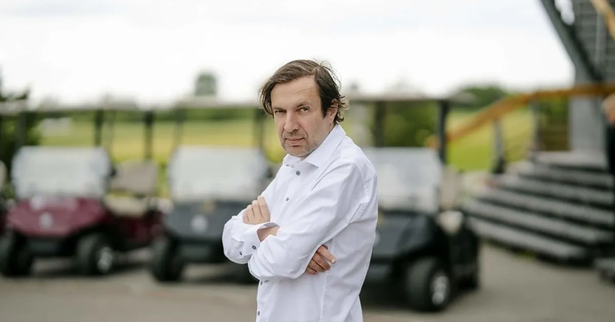 VIDEO ⟩ «Tervitus! Taas kohal!» Station Narval astub lavale Maarjamaa parim trummi ja bassi artist Lu:k