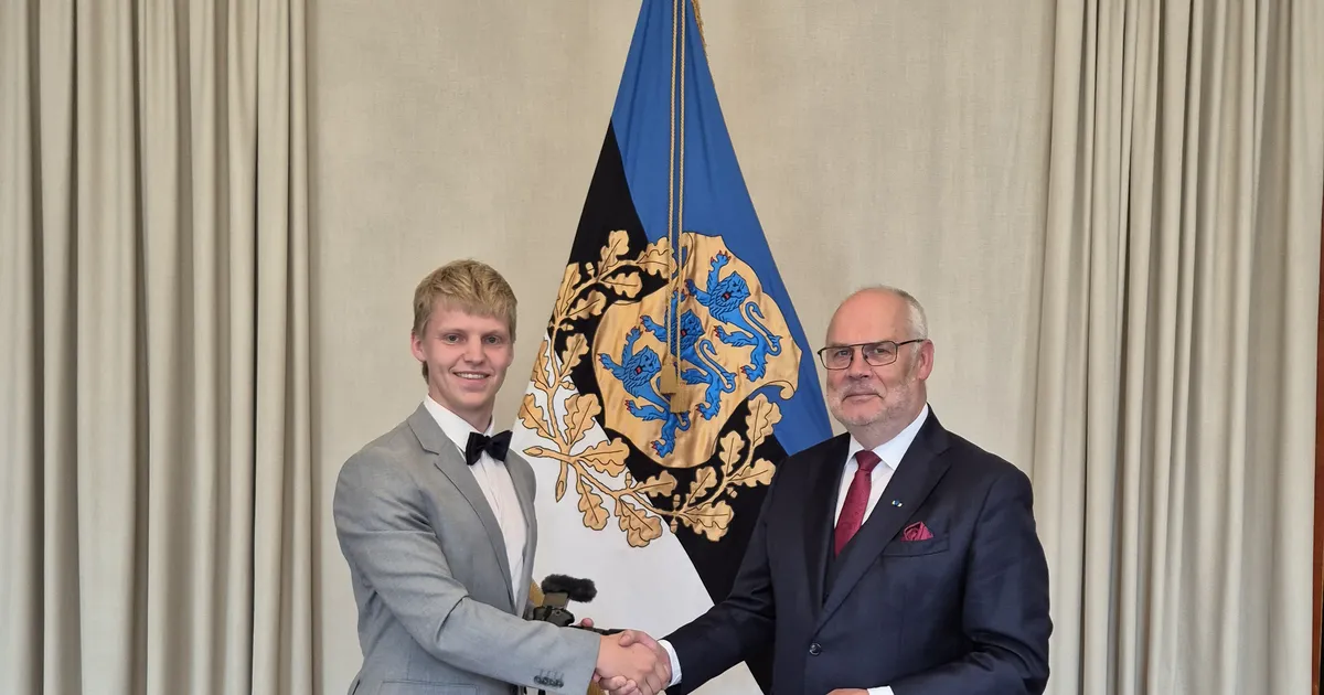 BEEBIST PRESIDENDINI ⟩ Ambitsioonikas videograaf pani eestlastest kokku enneolematu video