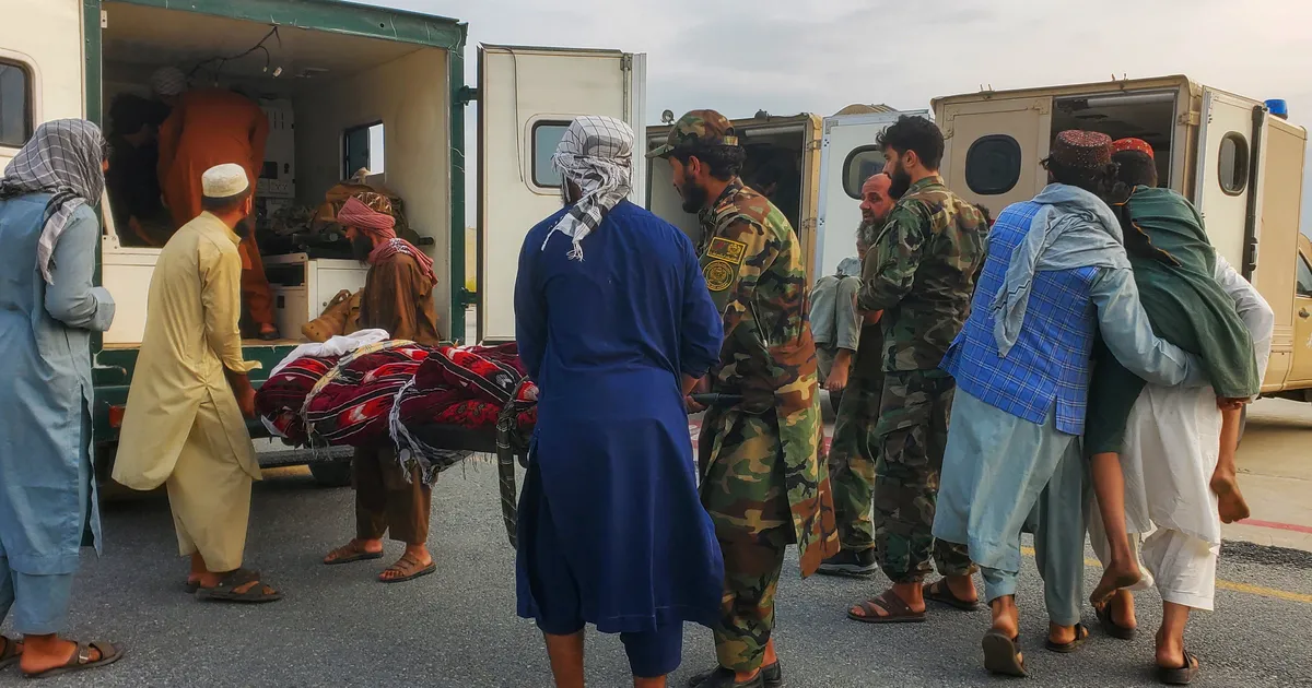 Afganistani raputas tugev maavärin, surnud on sadu inimesi