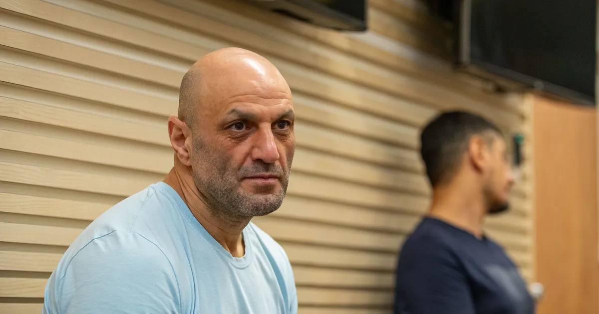 Krüptomiljardäri inimröövikatse kohtuasjas keeratakse uus lehekülg: kaks meest vahi all, kolmas võib protsessi nullida