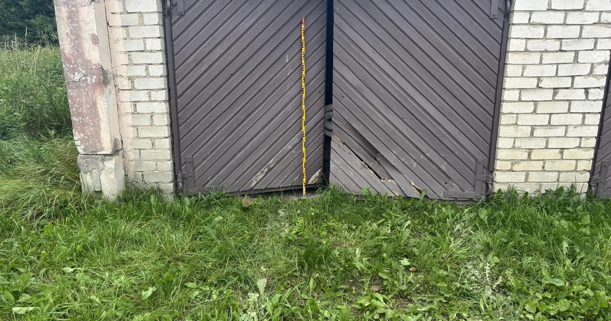 FOTO ⟩ Politsei otsib vastu garaažiust sõitnud juhti