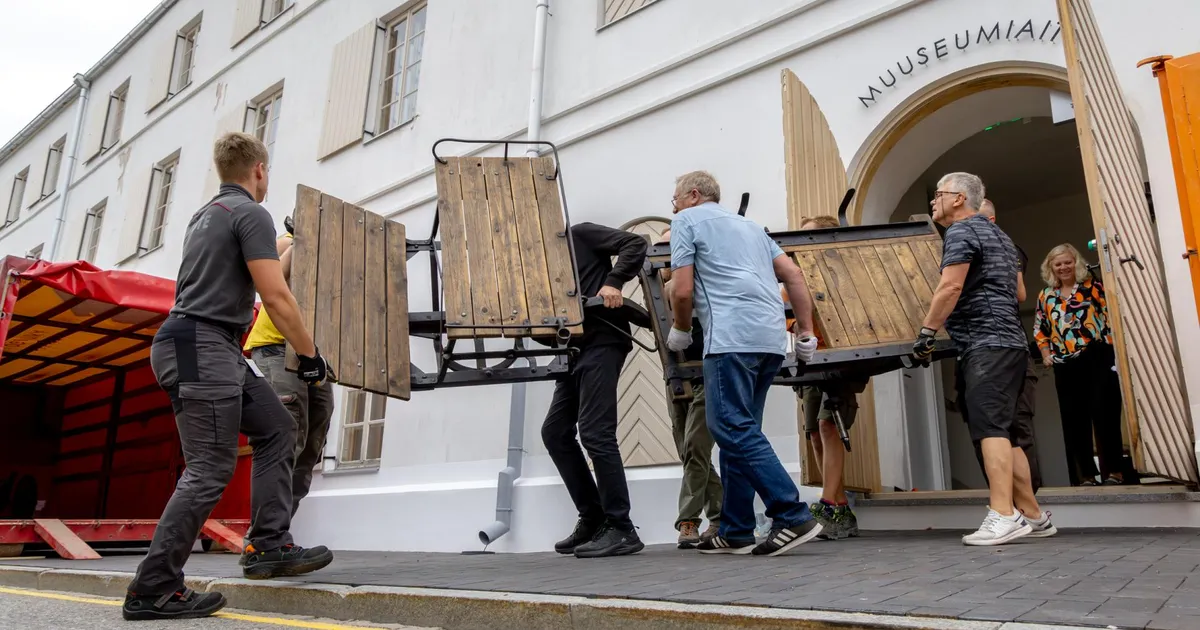 Video ja galerii ⟩ Museaali kolimiseks läks vaja seitsme mehe rammu
