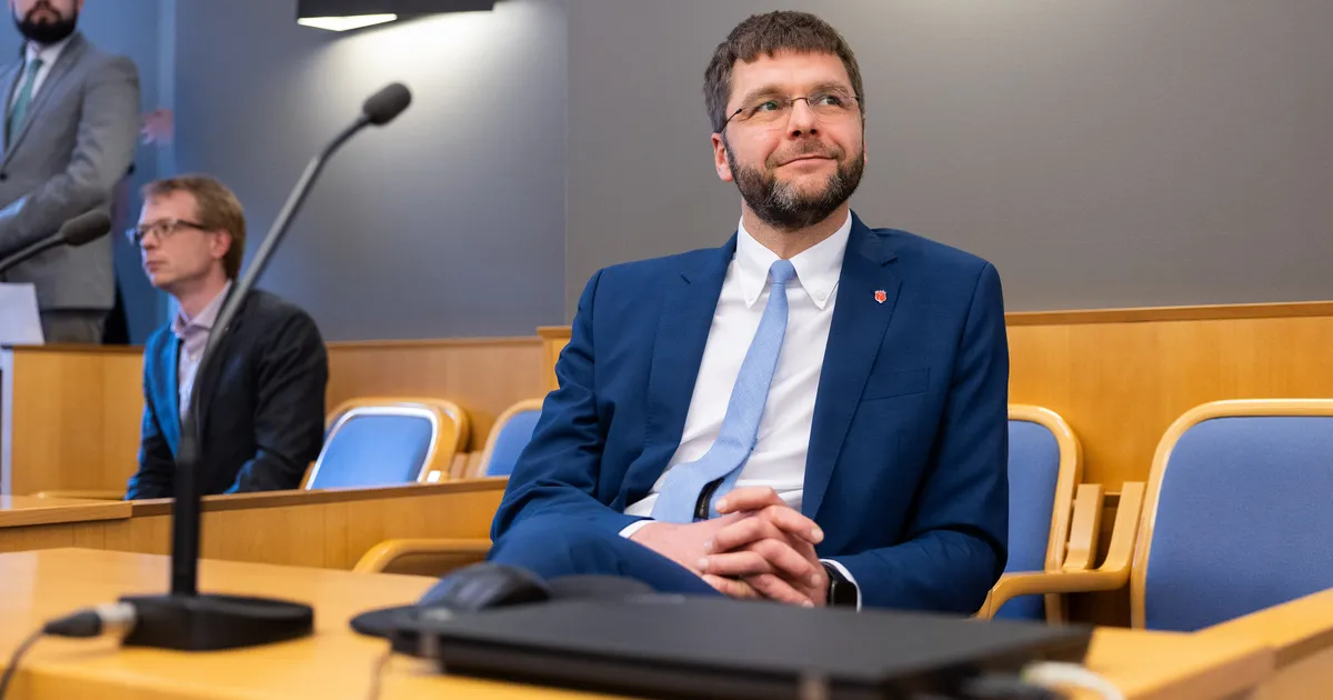 Jevgeni Ossinovski: tundub, et koondamine Südalinna teatris on riigi poolt teadlik katse Vene Teater välja suretada