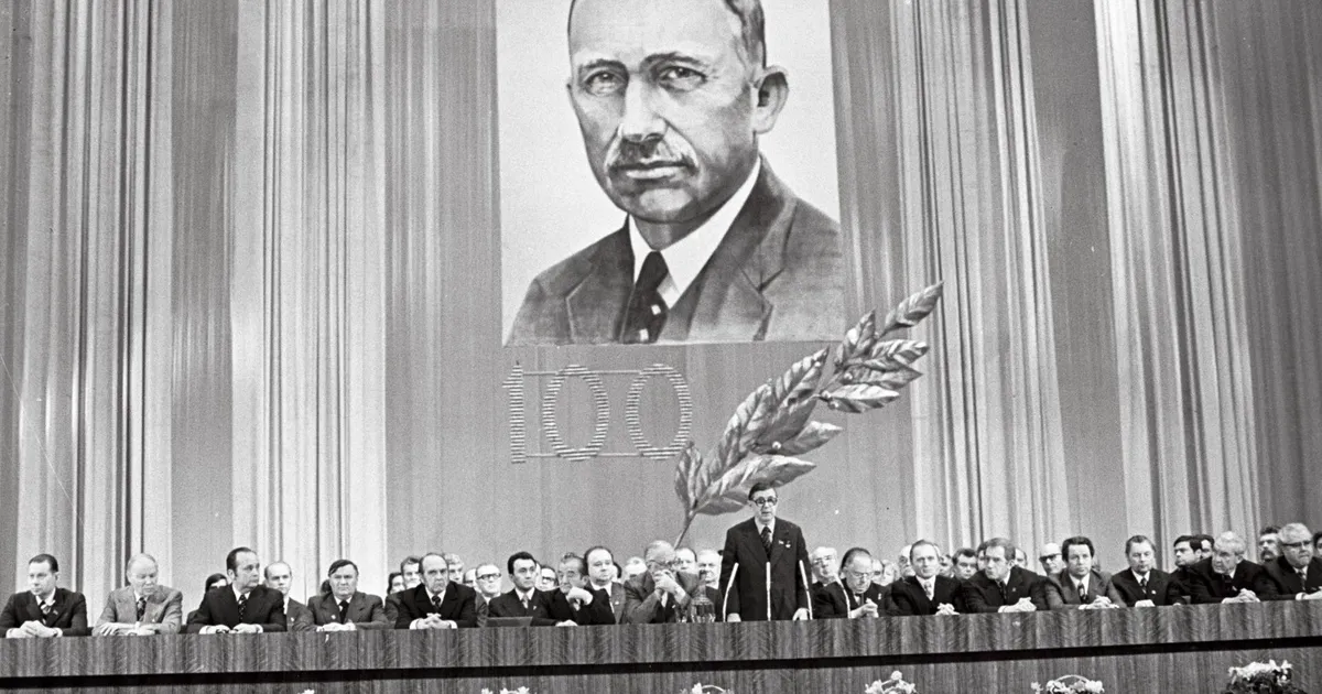 AK ⟩ Kuidas pääses Tammsaare looming laushävitamisest