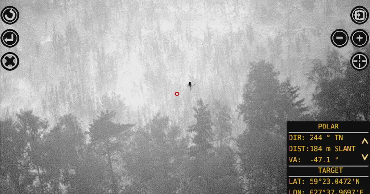 Kopterimeeskond leidis üles Ida-Virumaal metsa eksinud mehe