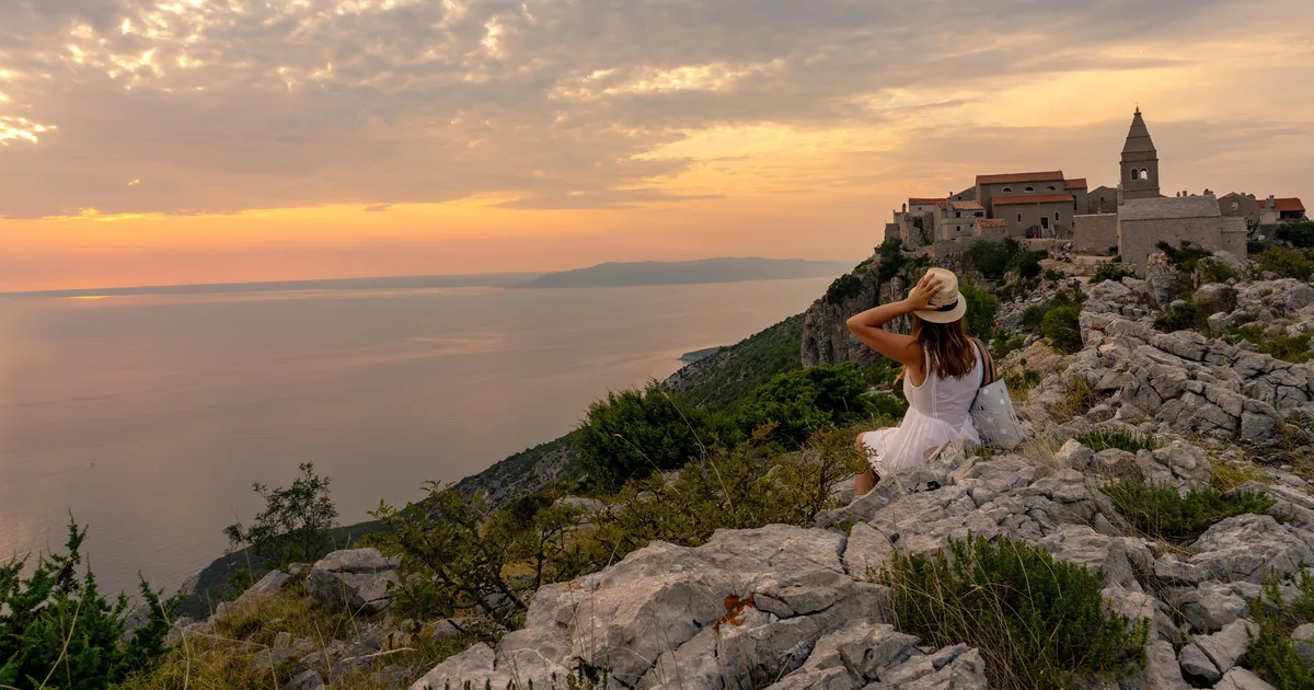 Rikastav lugemine kohast, mis on väga hästi suutnud üles ehitada turismiparadiisi maine