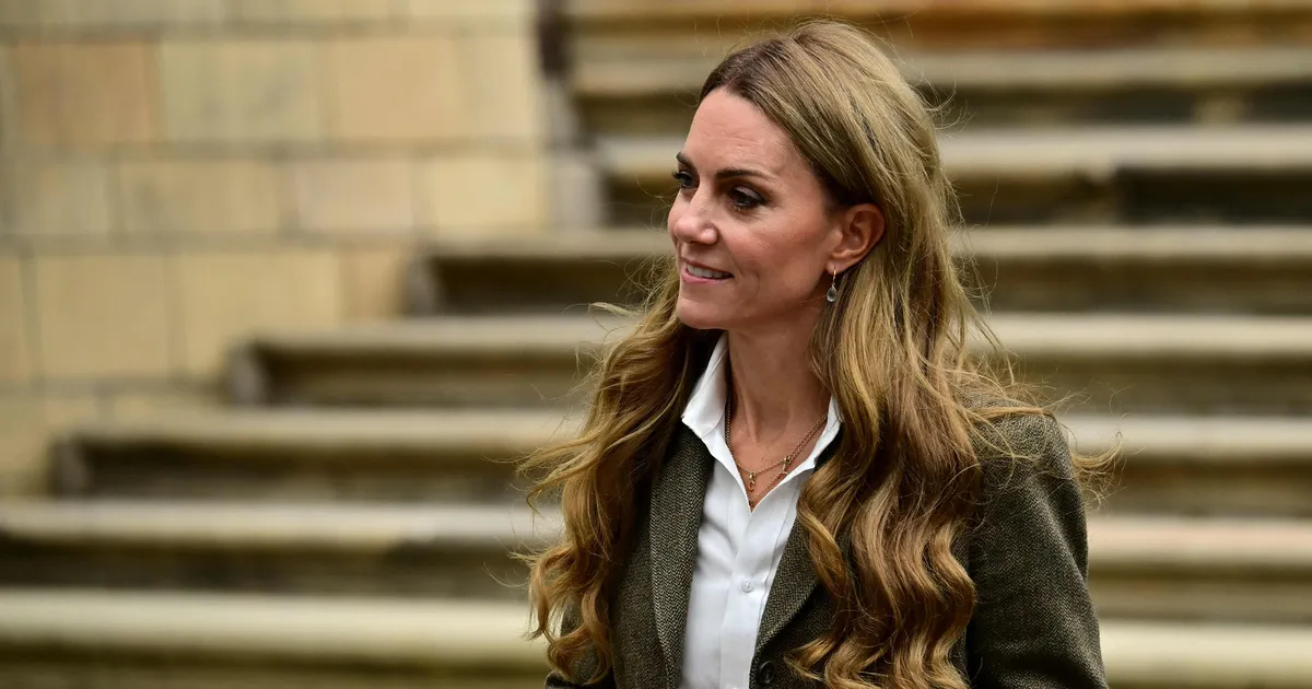 VIDEO ⟩ Uued fotod printsess Catherine'ist tekitasid muret: kas tal võib olla…?