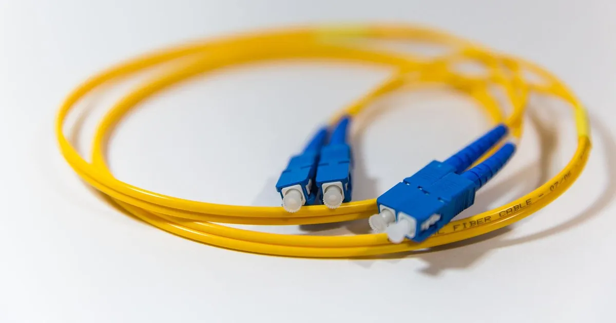 ARVUSTUS ⟩ Kiirtee kodus: millega ja kui kiiresti saab kihutada 2,5 Gbit/s koduinternetis?