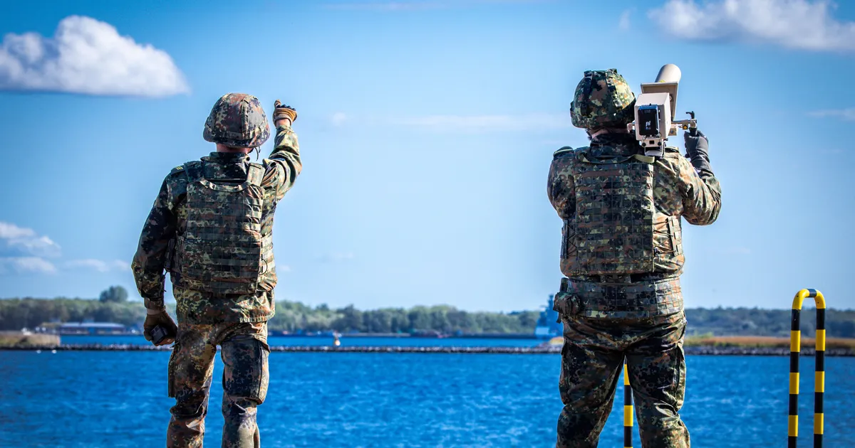 Leedu käivitab hulkuvate ründedroonide õhuruumi sisenemisel häiresireeni
