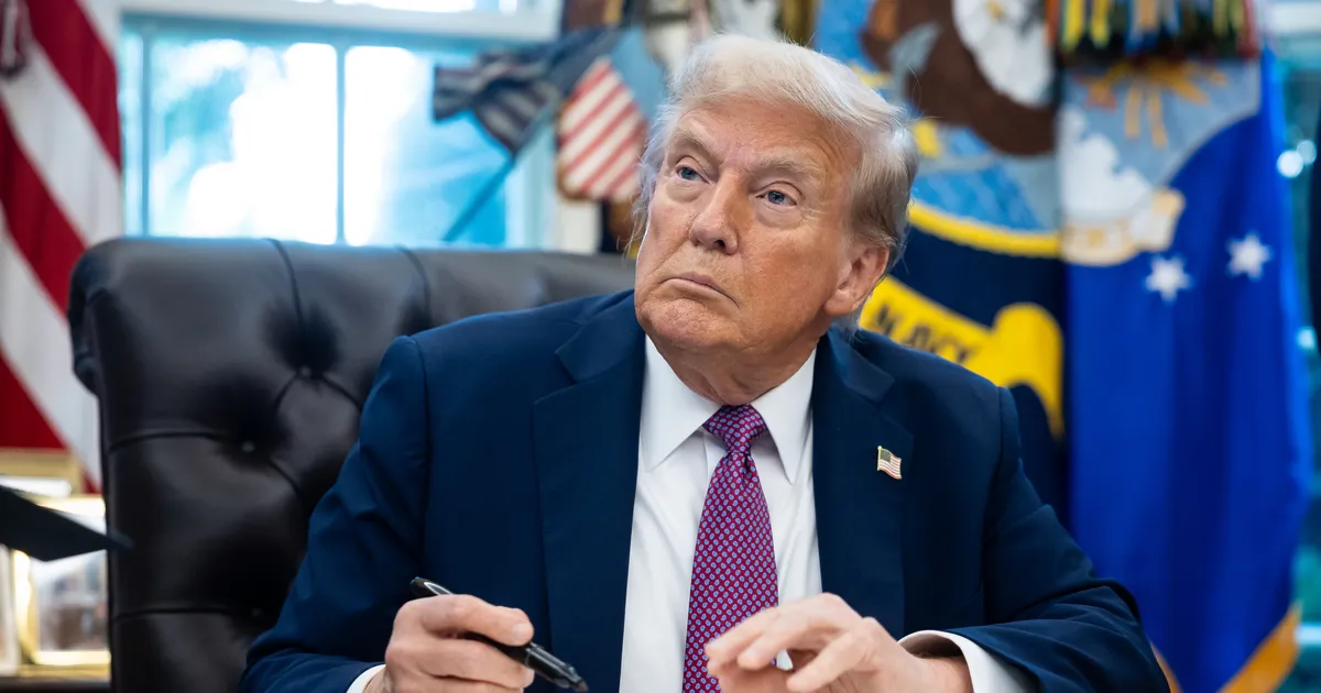 Donald Trump läks lastekirjaniku peale närvi: poisid ei peaks sellist raamatut lugema!