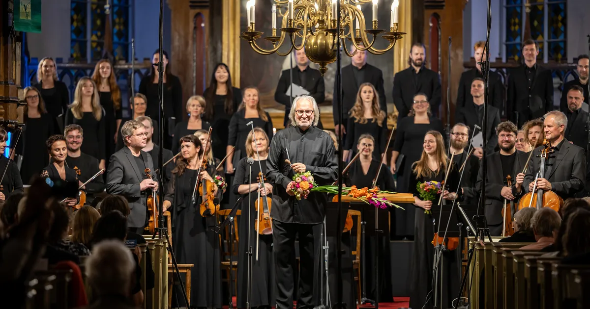 GALERII ⟩ Pühalik ja habras: Jaani kirikus kõlasid Arvo Pärdi tähtteosed