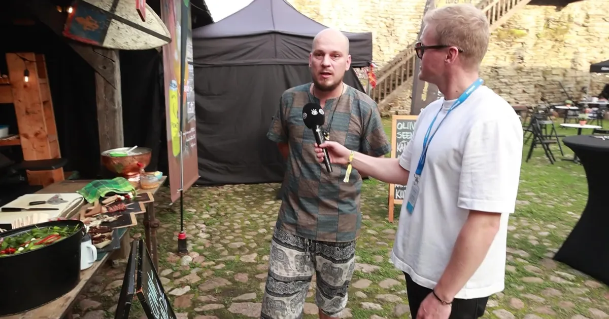 VIDEOREPORTAAŽ ⟩ Känguruliha, muusika igale maitsele ja vinüülplaatidest kaelakee: Station Narva pakub avastamisrõõmu igaühele