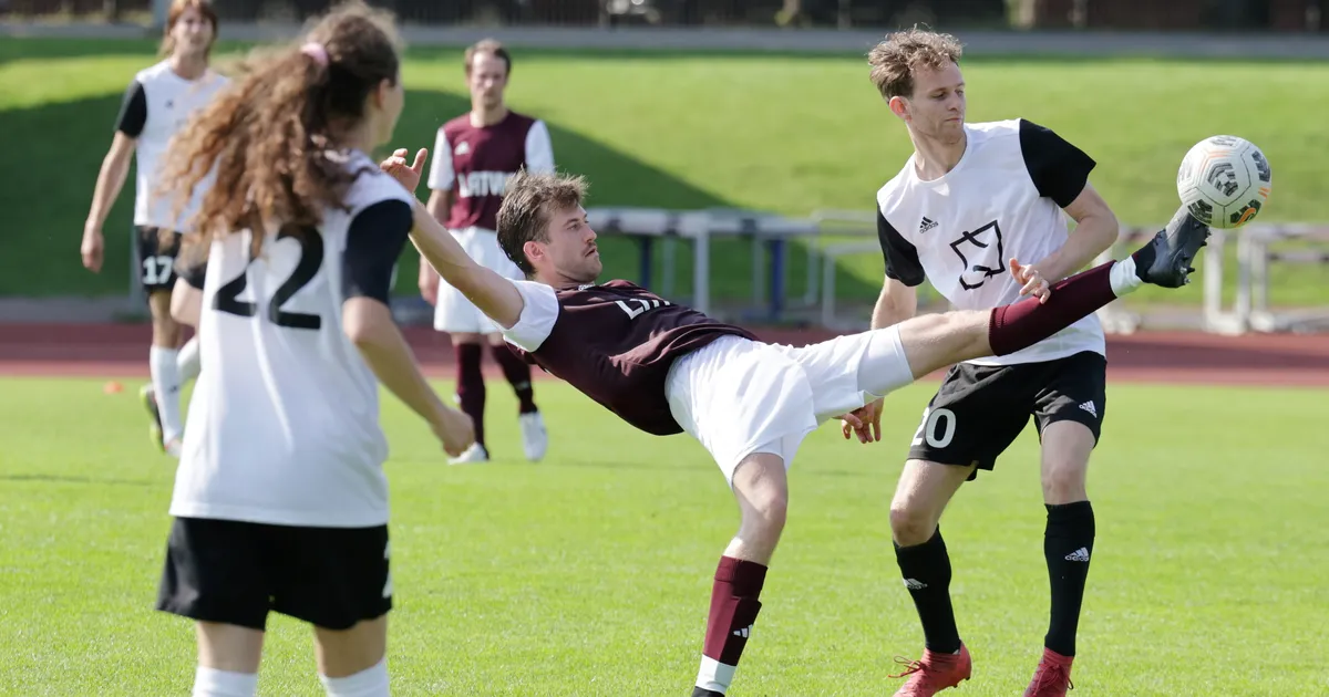 PILDID ⟩ Läti näitlejatest polnud Eestile jalgpalliplatsil vastast