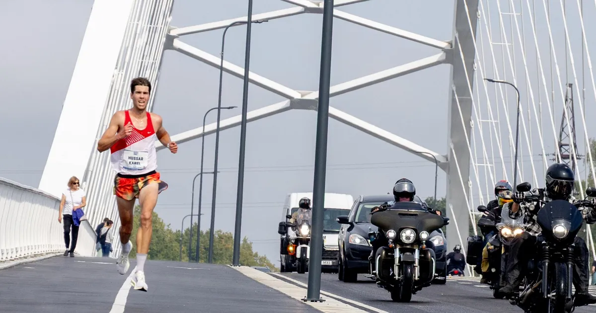 SUUR PILDIGALERII ⟩ Kahe silla jooksul Pärnumaa meistriks kroonitu läks pärast kõva pingutust veel trennigi