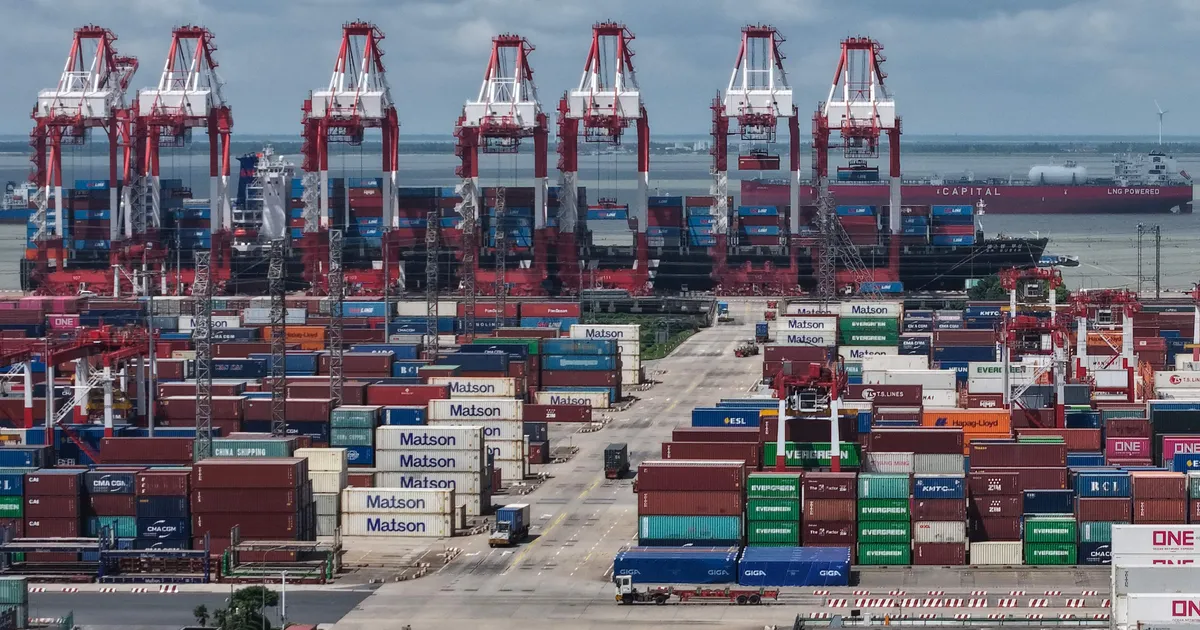 Hiina eksport USAsse kukkus kaubandussõja tõttu kolmandiku võrra