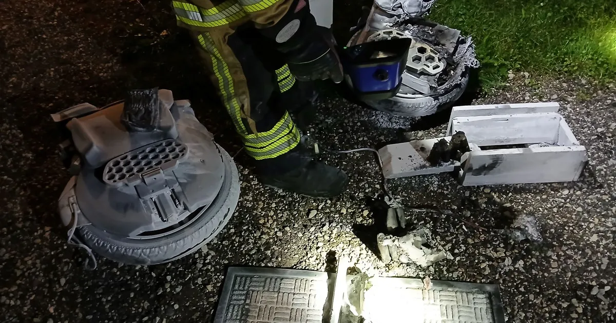 PILDID ⟩ Korteris läks kärssama kaks elektrilist üksratast