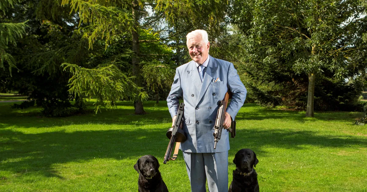 JUBA PIKALT HÄDAS ⟩ Miljonärist Briti vanahärra jahib ikka veel noort naist, kes talle pärija sünnitaks