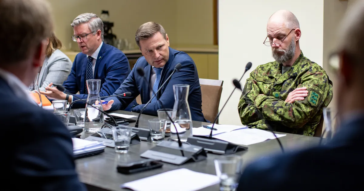 INTERVJUU ⟩ Pevkur: praeguse info järgi lasti Poolas alla lõhkeaineta peibutisdroonid