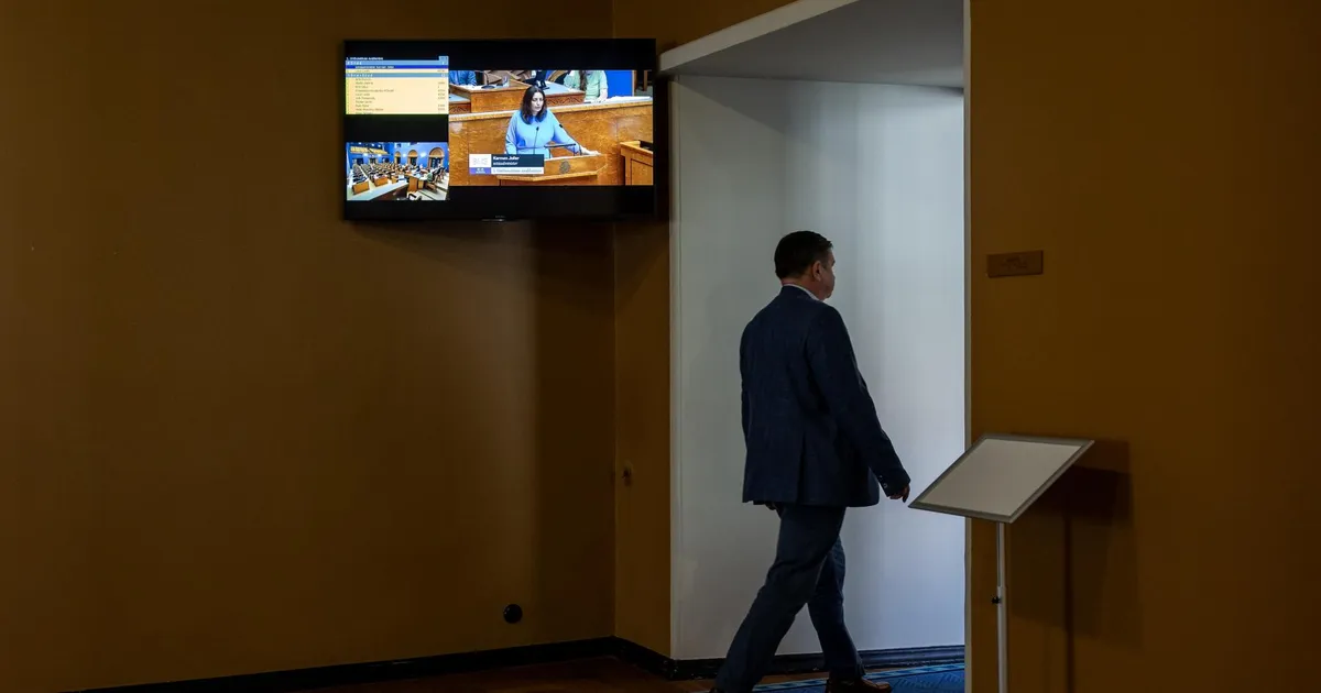 Riigikogu istung vältas peaaegu südaööni