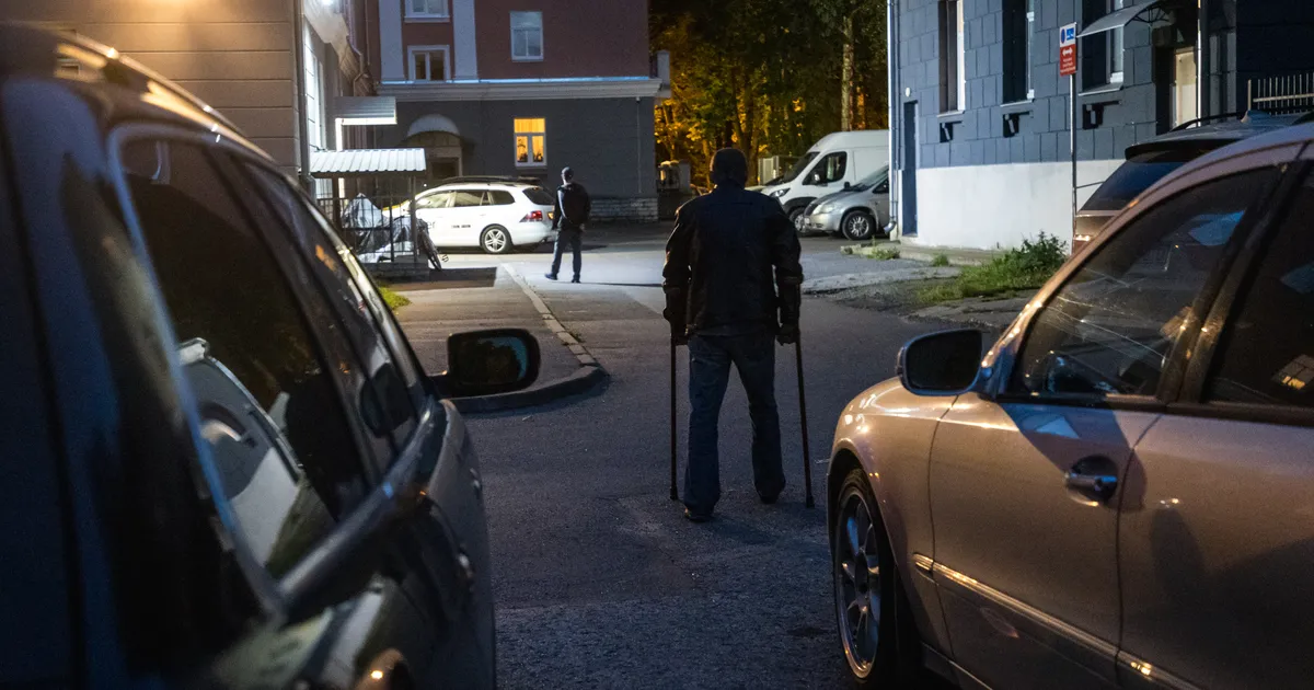 «Kui naine suri, läks kõik alla...» Mis elu elatakse Tallinna sotsiaalmajades