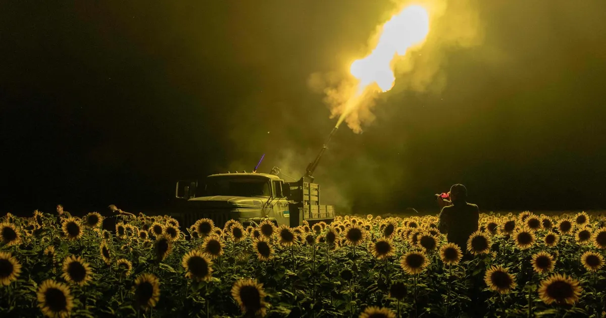 NÄDALA RAAMATUD ⟩ Kolm raamatut sõjast: kui kurjus hingab kuklasse