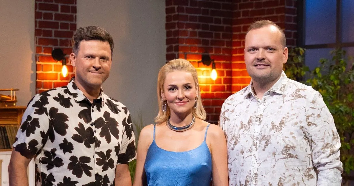 Kõmu tekitanud Jürgen Pärnsalu ja Grete Kuld raadioeetris: huvitav jah, et Jürgeni autole on ilmunud südamed