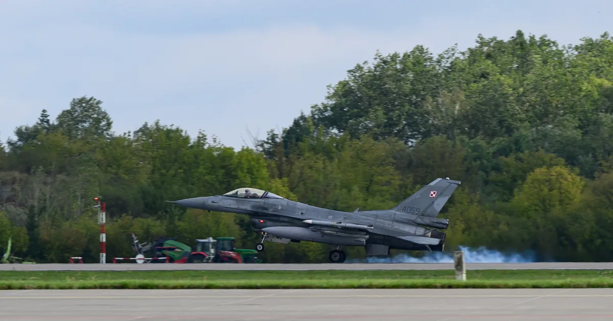 Meedia: Vene droon tungis Rumeenia õhuruumi, Poolas anti samuti droonihäire