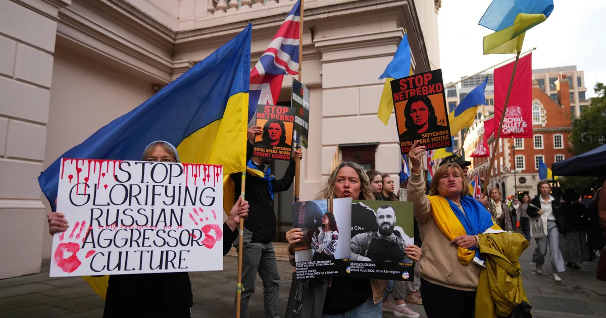 Kas kunst või propaganda? «Putini diiva» esinemine Londoni ooperiteatris põhjustas meeleavalduse