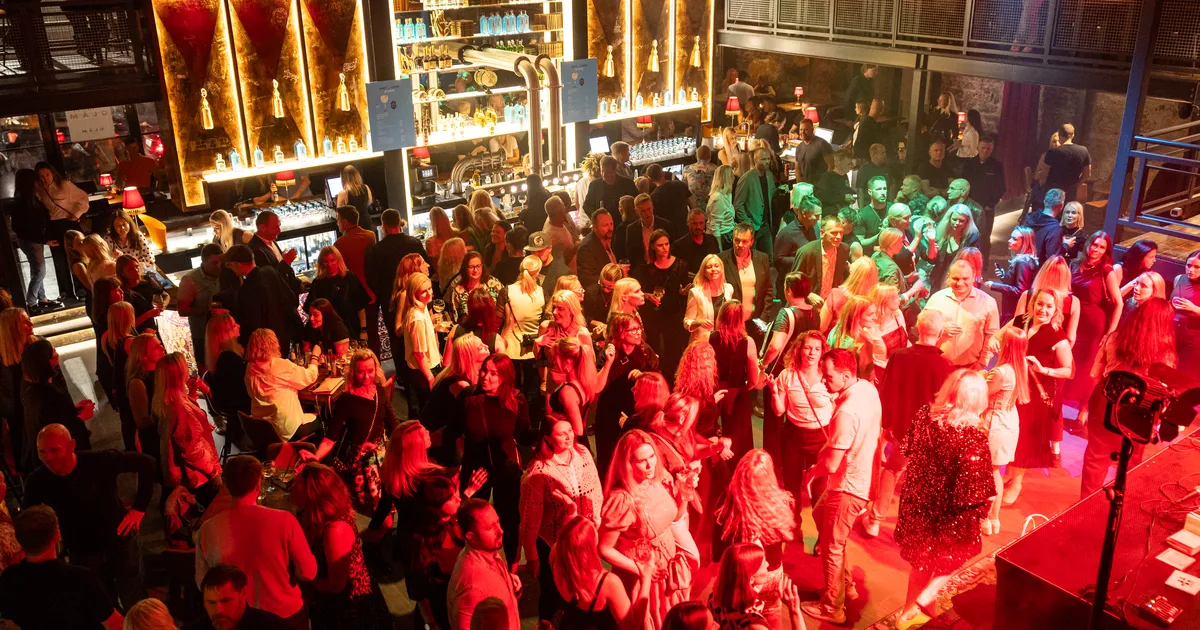 GALERII ⟩ Telliskivis avati Ennu Ratta rütmide saatel uus peokeskus GLÄM