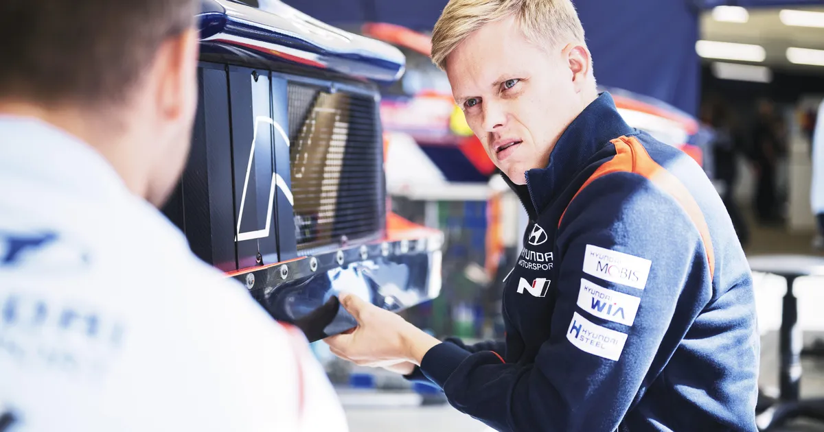 Päeva pooleli jätnud Tänak: säästame mootorit, see pole heas seisus