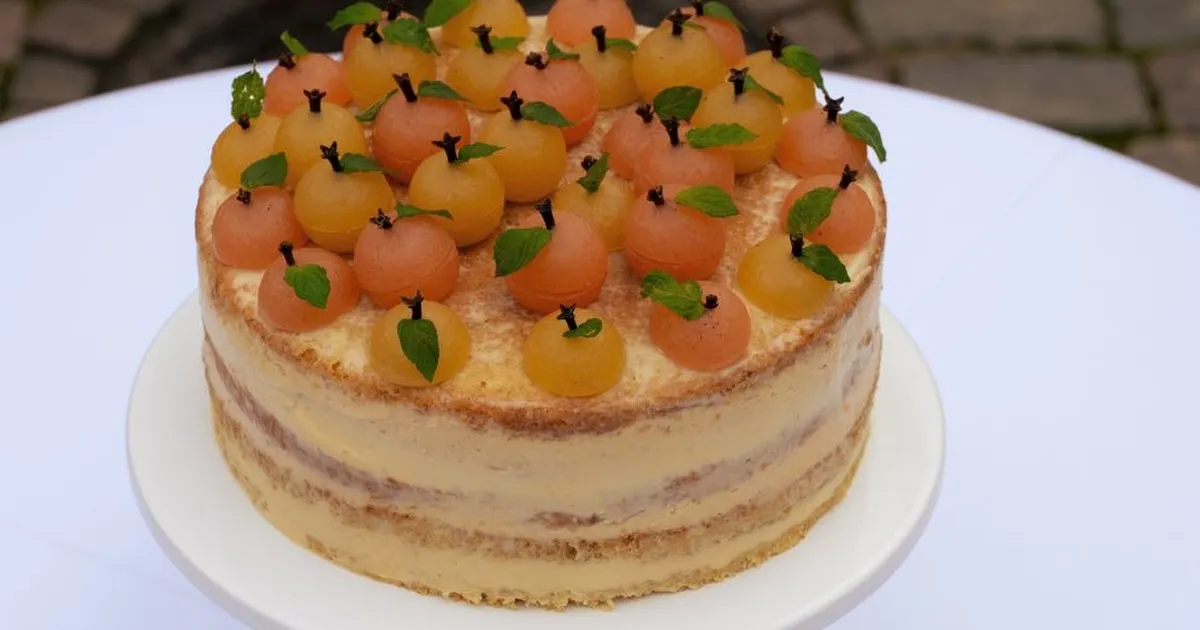 VAATA VÕIDUTÖID! ⟩ Õunakoogimeistri võidutort sai õige edev