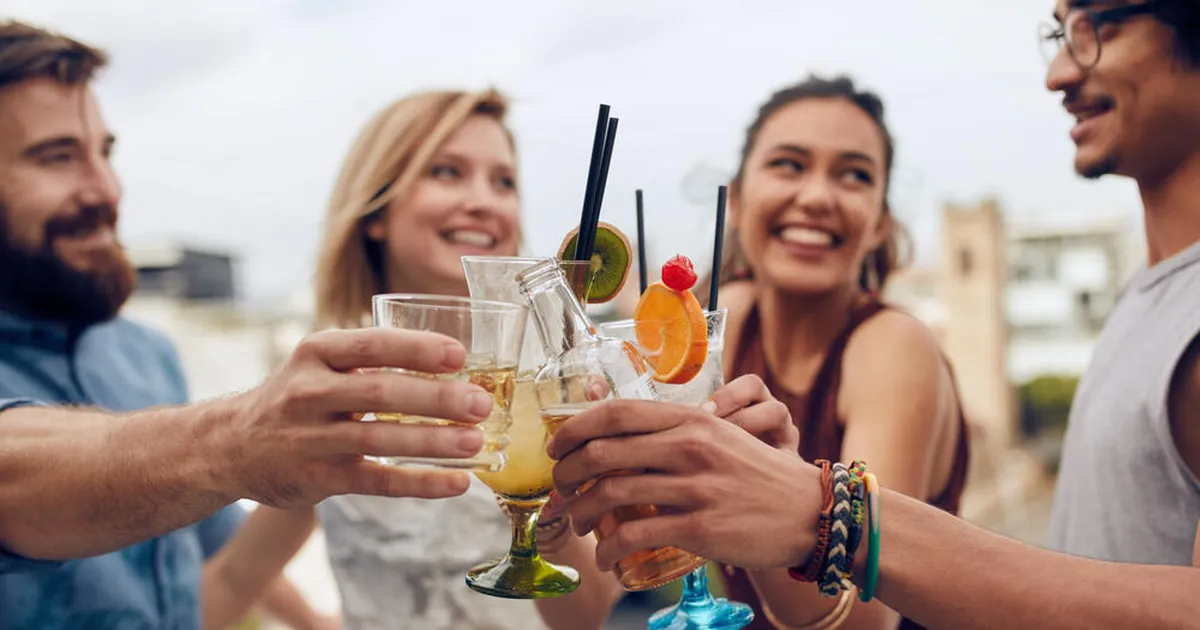 TOHOH! ⟩ Just selle silmavärviga inimestel on suurim oht alkoholismi tekkeks