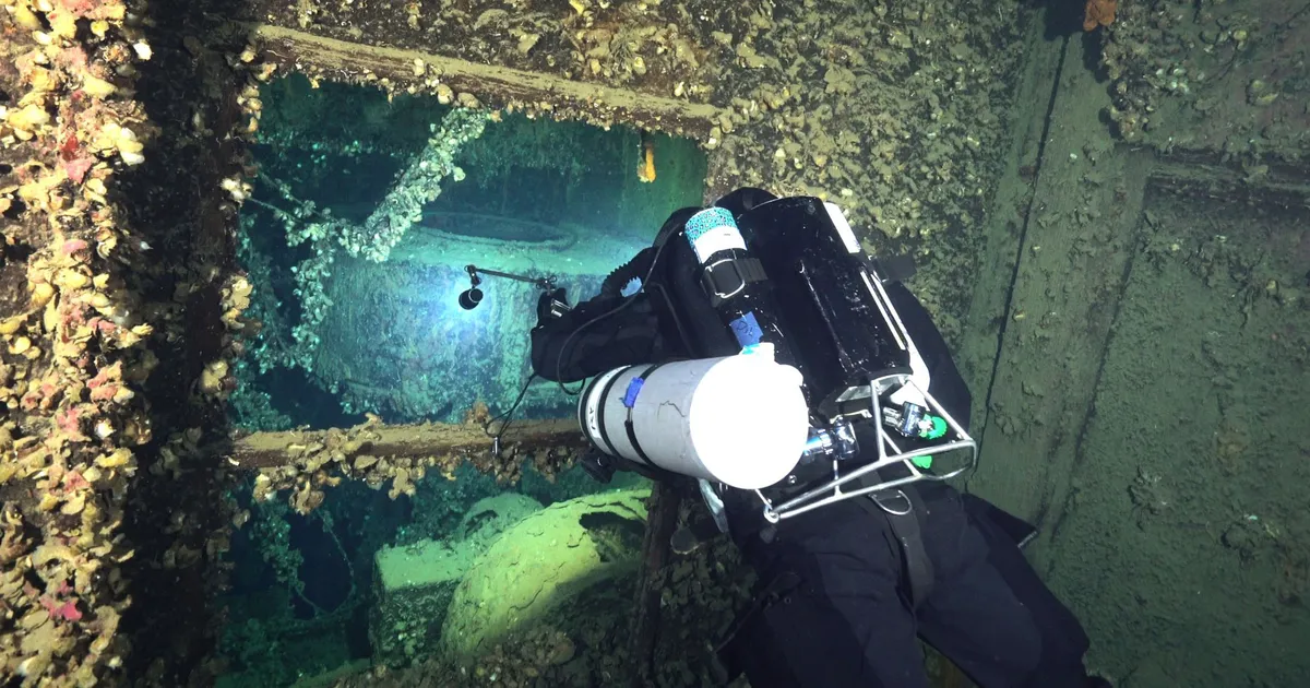 FOTOD JA VIDEOD ⟩ Titanicu sõsarlaeva Britannic vrakist toodi pinnale esimesed esemed