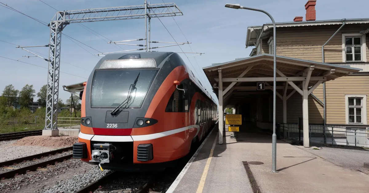 HÄDAORG RAUDTEEL ⟩ Ehitus venib, Riia rong ootab paberit, vedurijuhte napib