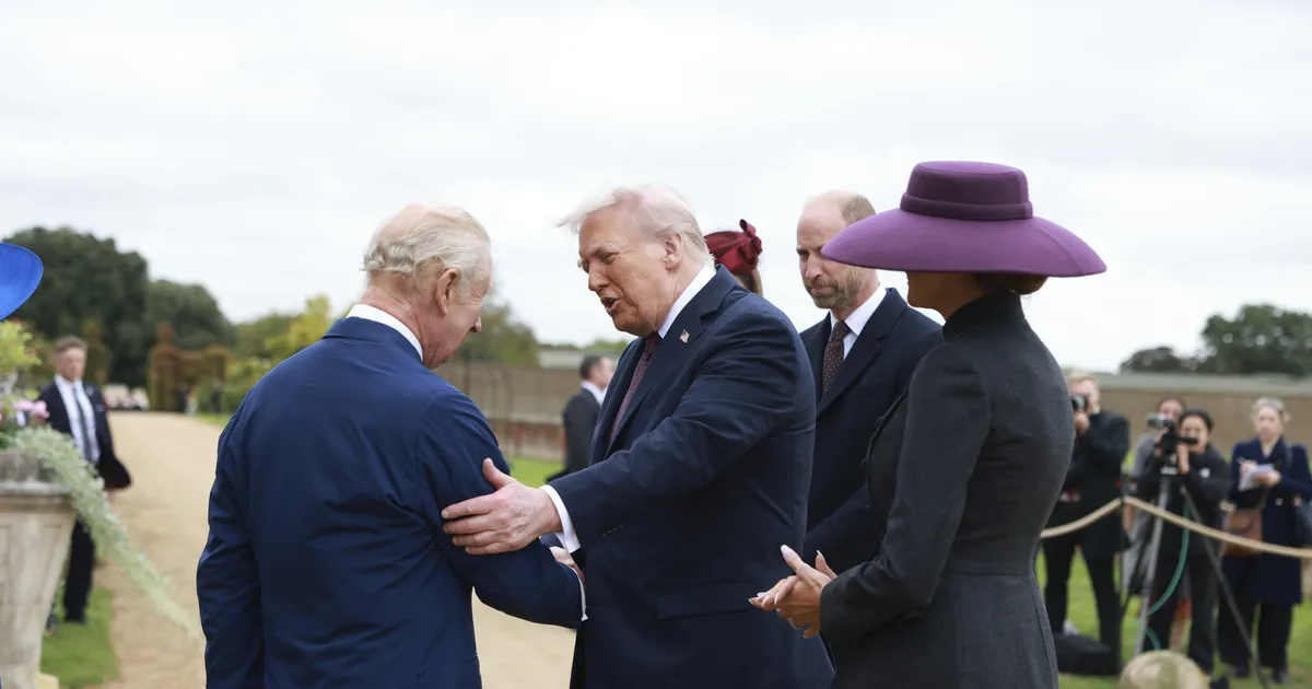 BRITI ÕUKOND: VIGU EI OLNUD ⟩ Meedia: kuningat mitu korda patsutanud Trump tegi suure vea