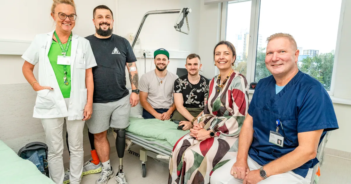 Minister Joller kohtus Ukrainas viga saanud võitlejatega