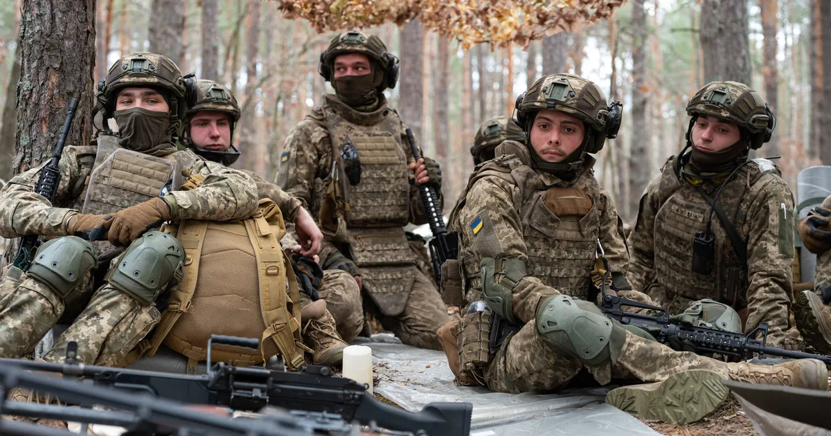 KOHALIK VAADE ⟩ Zelenskõi valmistub noorte meeste armeesse võtmiseks?