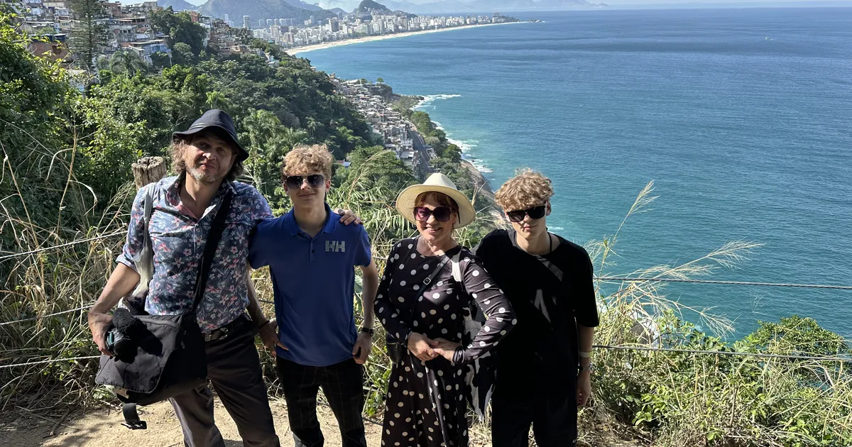 SLUMMID JA KULDSED PUURID ⟩ Tuuli Roosma pere külastas kurikuulsat Brasiilia asulat, mille tänavatel liiguvad ringi relvastatud noorukid