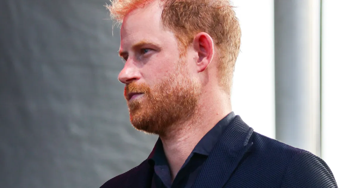 Prints Harry külastas Suurbritannias salaja veel üht kuningapere liiget